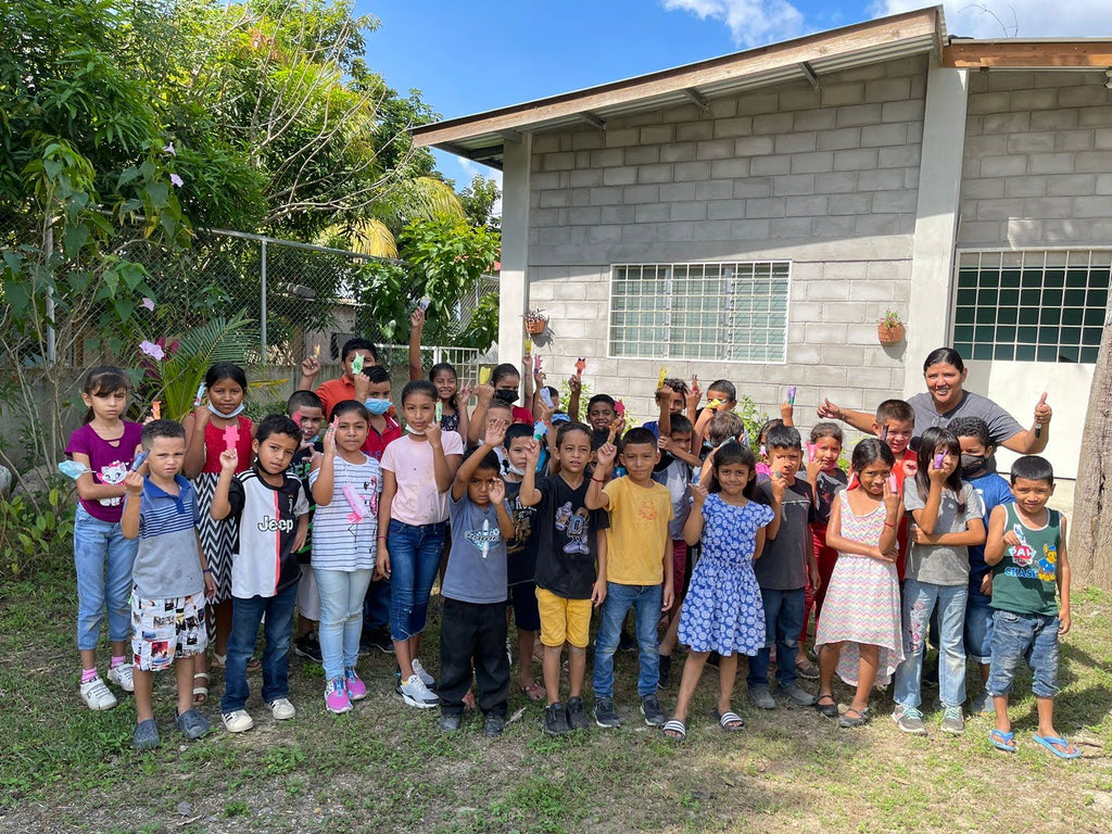 ¡Ayúdanos a educar!